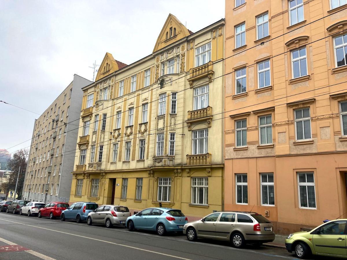Oltec Apartment Brno Bagian luar foto
