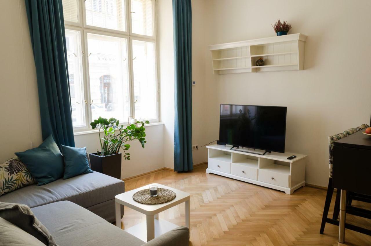 Oltec Apartment Brno Bagian luar foto